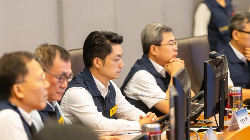 蔣萬安被市民批不帥了。(圖/翻攝自蔣萬安臉書)
