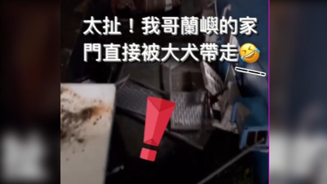紗窗鋁門從2樓被吹到1樓。（圖／TikTok linlin_829提供）