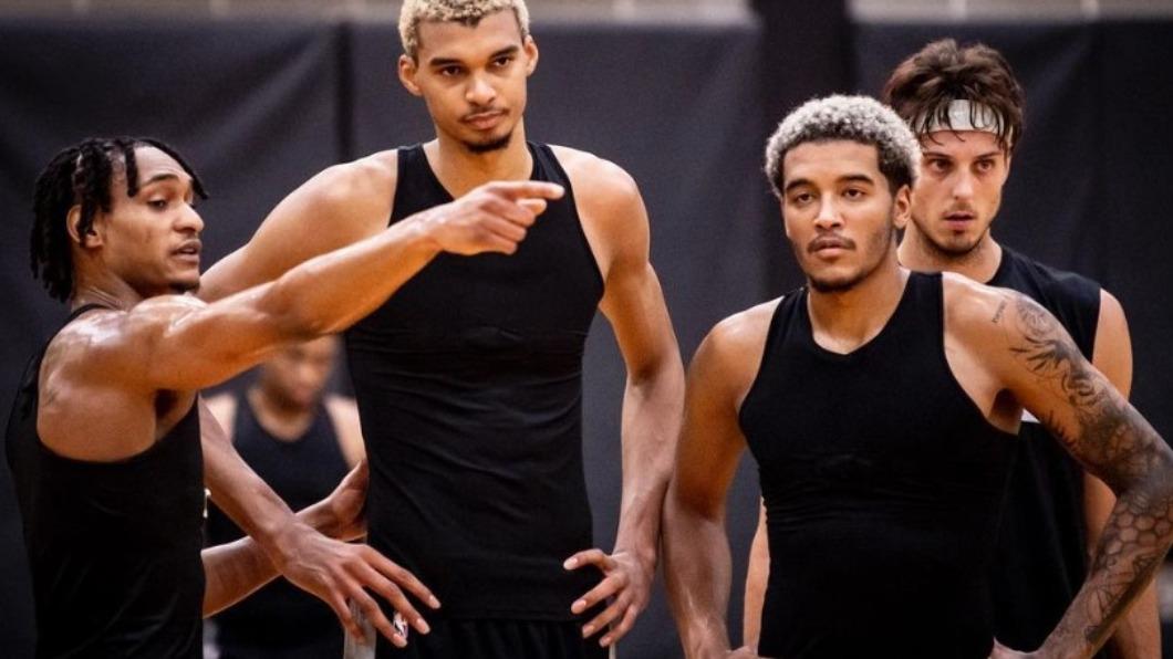 馬刺新賽季的表現令人期待。(圖/翻攝自@spurs IG)