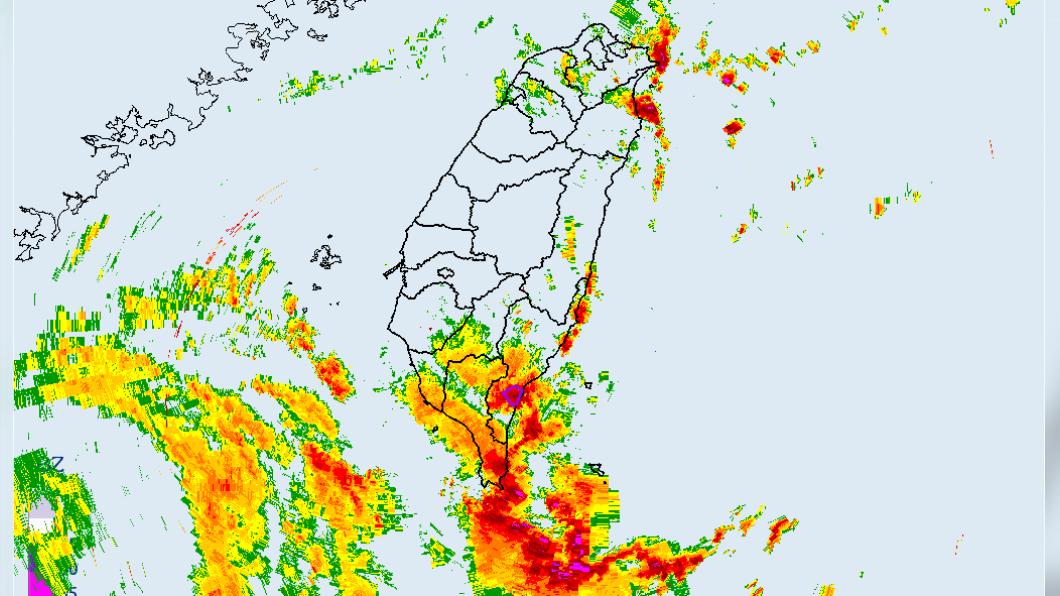 快訊/國家警報響!6縣市大豪雨特報 台東防大雷雨襲