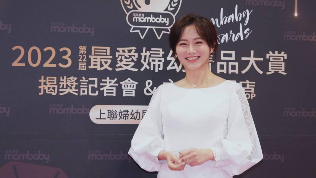 趙小僑分享溫馨母子互動。(圖/《媽媽寶寶》提供)