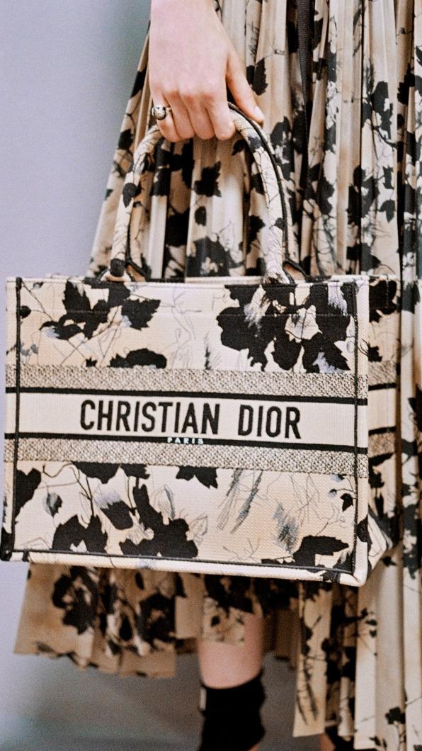 DIOR新品。(圖/翻攝dior FB)