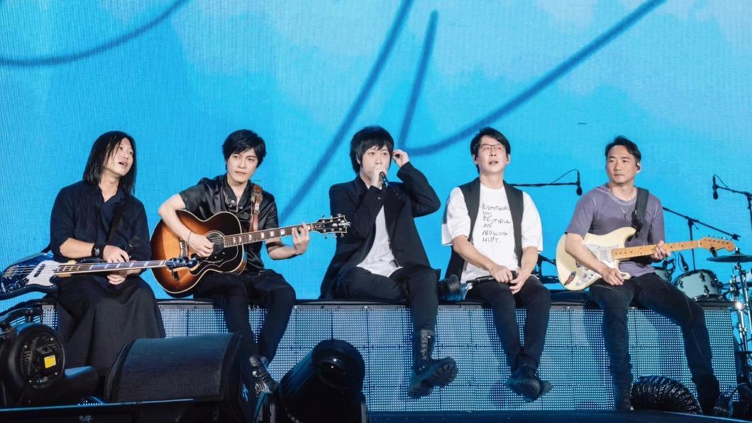 五月天最近忙著「好好好想見到你」世界巡演。(圖/番社五月天臉書)