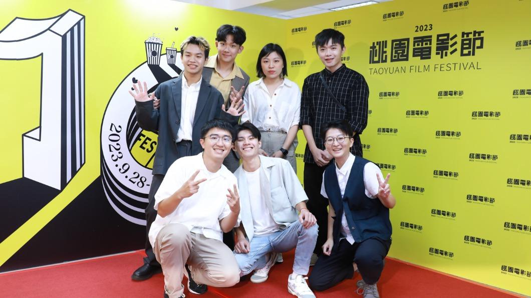 後排左1陳泰河在《有生之年》中飾演「高嘉岳」少年時期。(圖/桃園電影節提供)