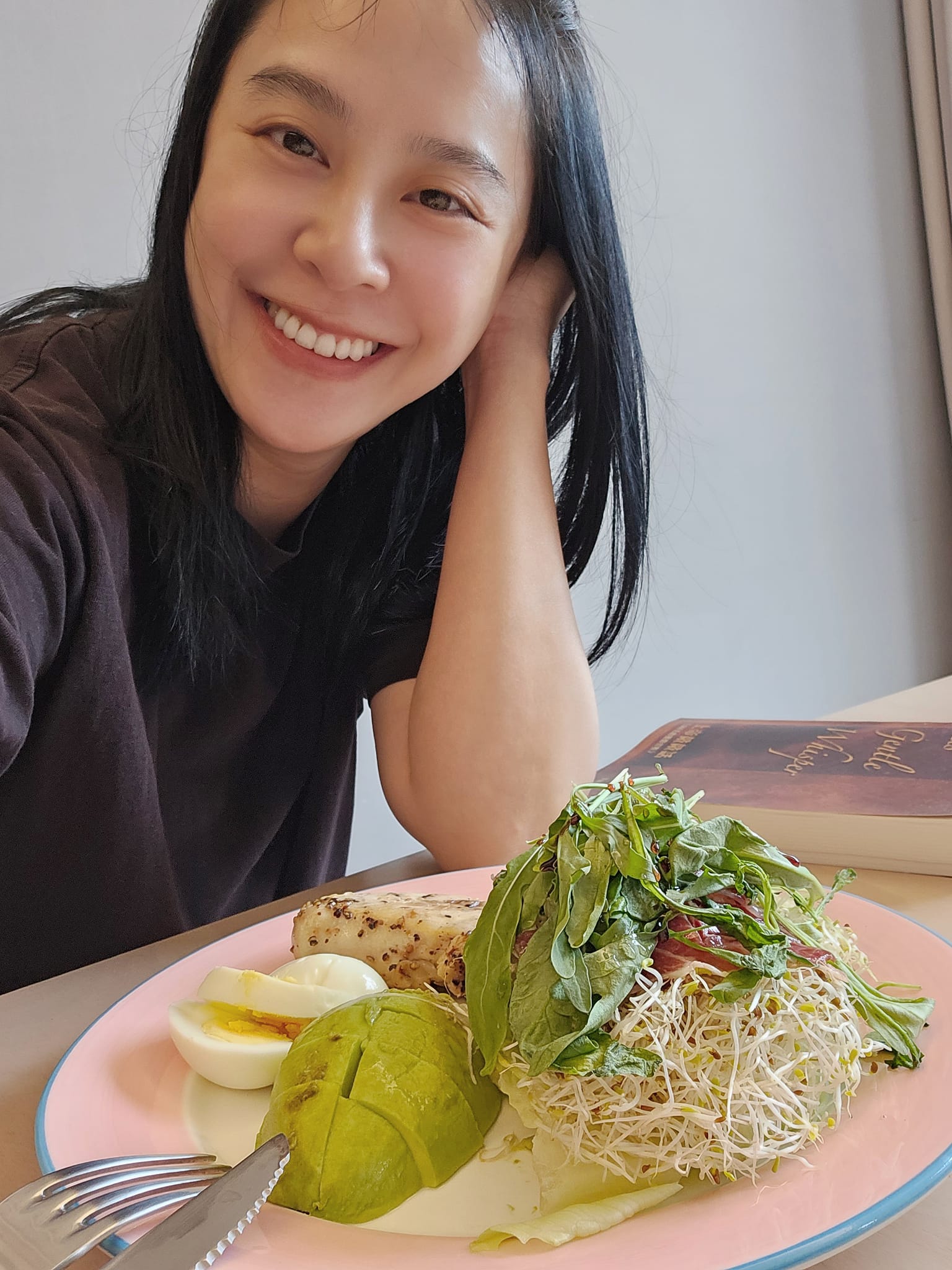 黃小柔曬老公做的料理照，兩人各退一步化解爭執。（圖／翻攝自黃小柔臉書）