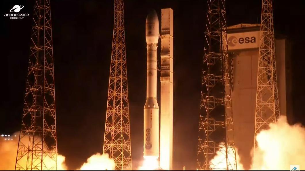 等了2天!台灣首顆自製氣象衛星「獵風者」 國慶前發射成功