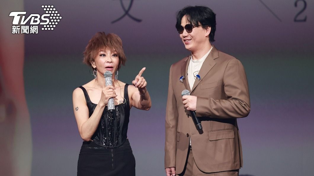 蕭煌奇「地獄哏」又來了！自爆騎重機出門　邀女星共乘