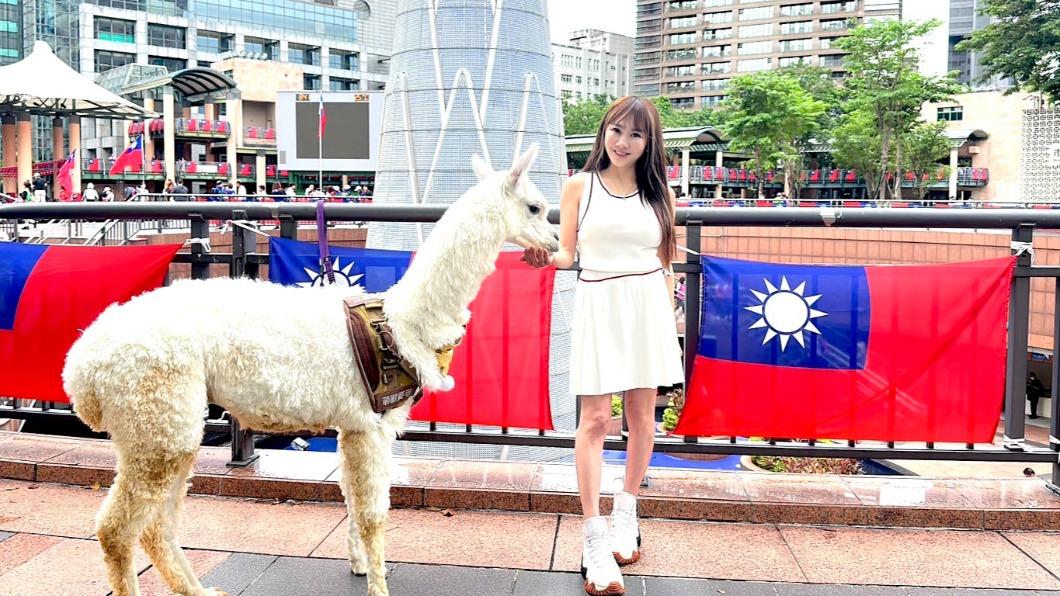 才爆參選立委!女星同框侯友宜被拍 驚人內幕曝「呼籲修法」