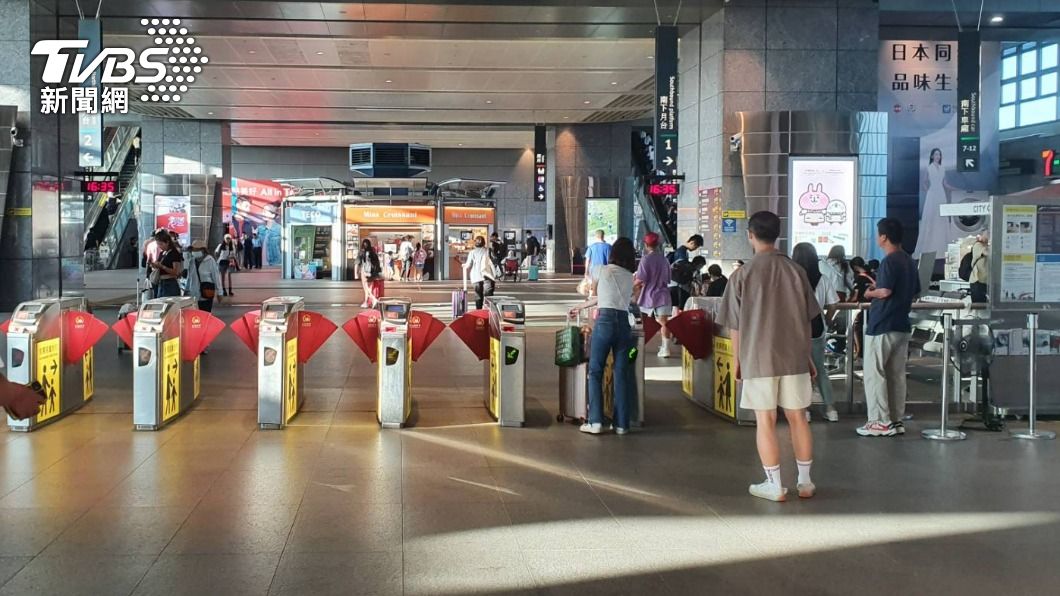 中秋塞到怕?台中高鐵站國慶收假日「綠燈模式」沒擠爆
