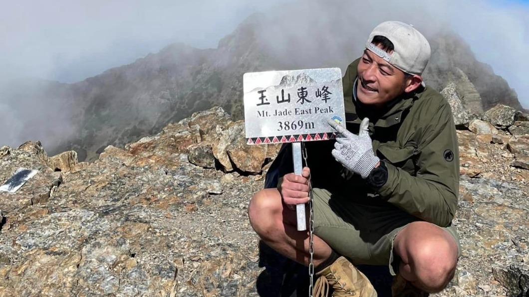 國慶開第一槍道賀!挨轟「賺不到人民幣洗白」 男星霸氣發聲