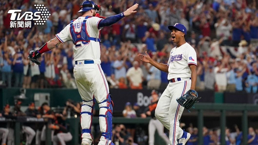 MLB/三轟橫掃百勝金鶯 遊騎兵率先晉級季後賽第二輪