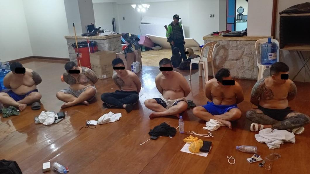 拘禁44人！詐團機房被搗6台男祕魯落網　刑事局介入調查