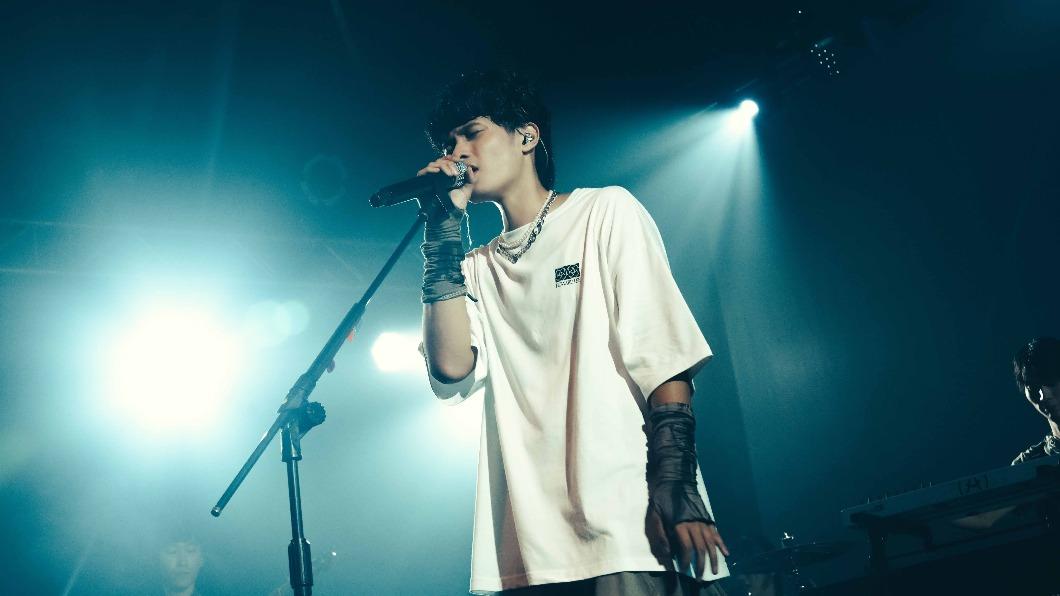李浩瑋除了開唱,還替信義誠品譜寫主題曲〈在一切終將消逝以前〉。(圖/形上娛樂提供)
