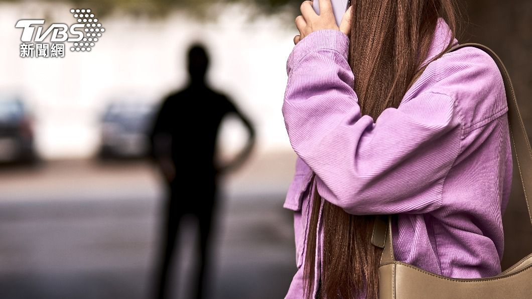 女子被尾隨騷擾逃上Uber、未料竟是惡夢開端。（示意圖／Shutterstock達志影像）