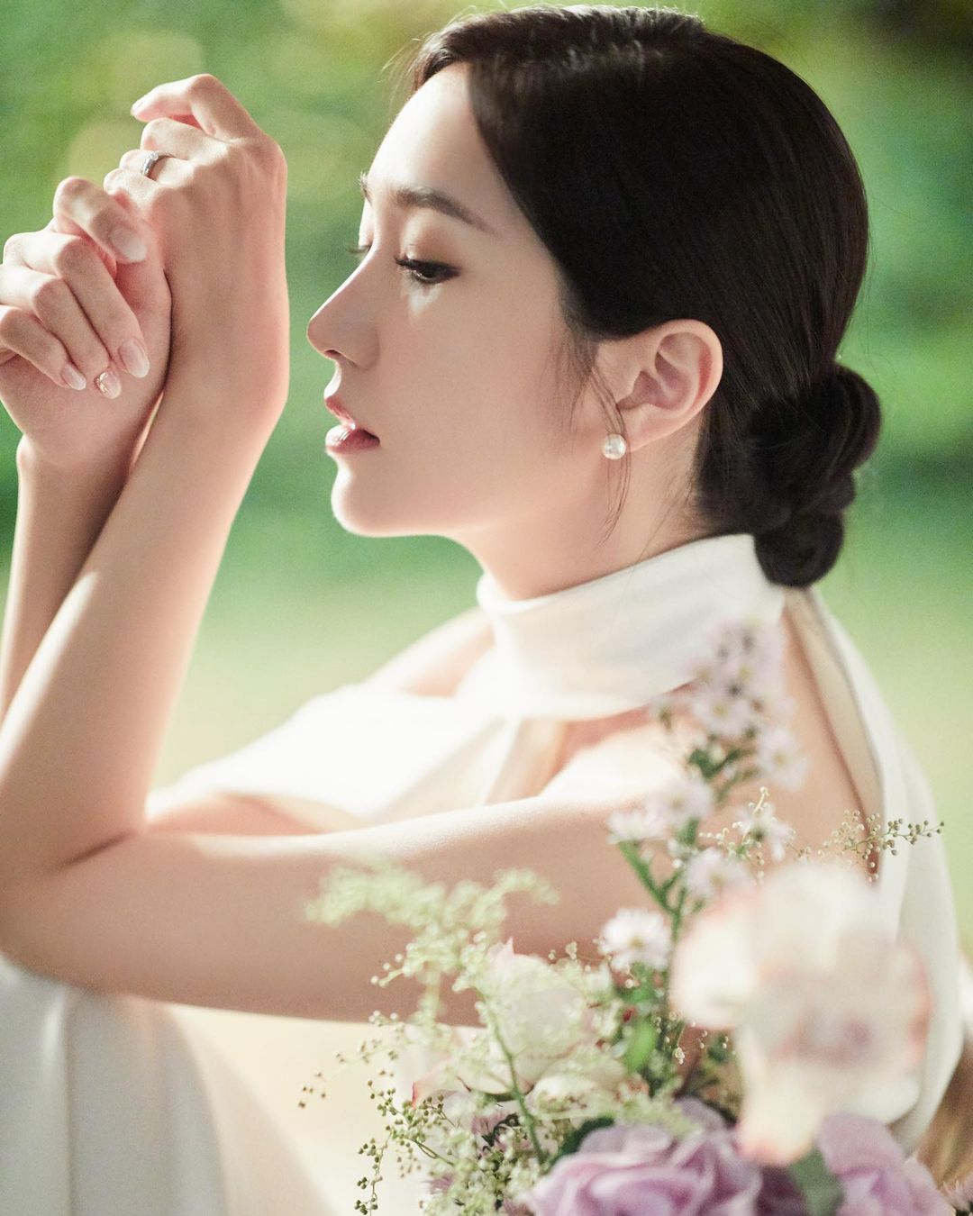 洪瑜暻曬出數張絕美婚紗照。(圖/翻攝洪瑜暻IG)