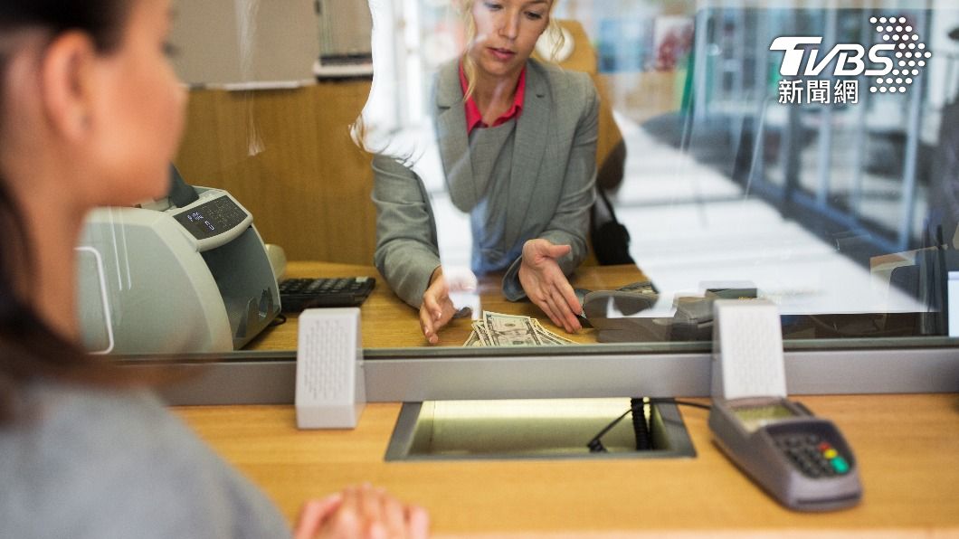 為吸引更多國人及外國資金來台從事財富管理,開放銀行、證券辦理高資產財管業務可以擴大整體規模。(示意圖/shutterstock達志影像)