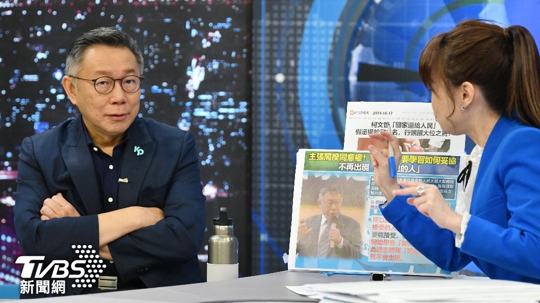 柯文哲接受TVBS節目《TVBS戰情室》專訪。(圖/胡瑞麒攝)
