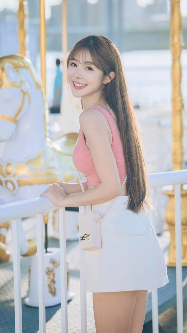 倪暄的外型相當甜美。(圖/翻攝自倪暄臉書)