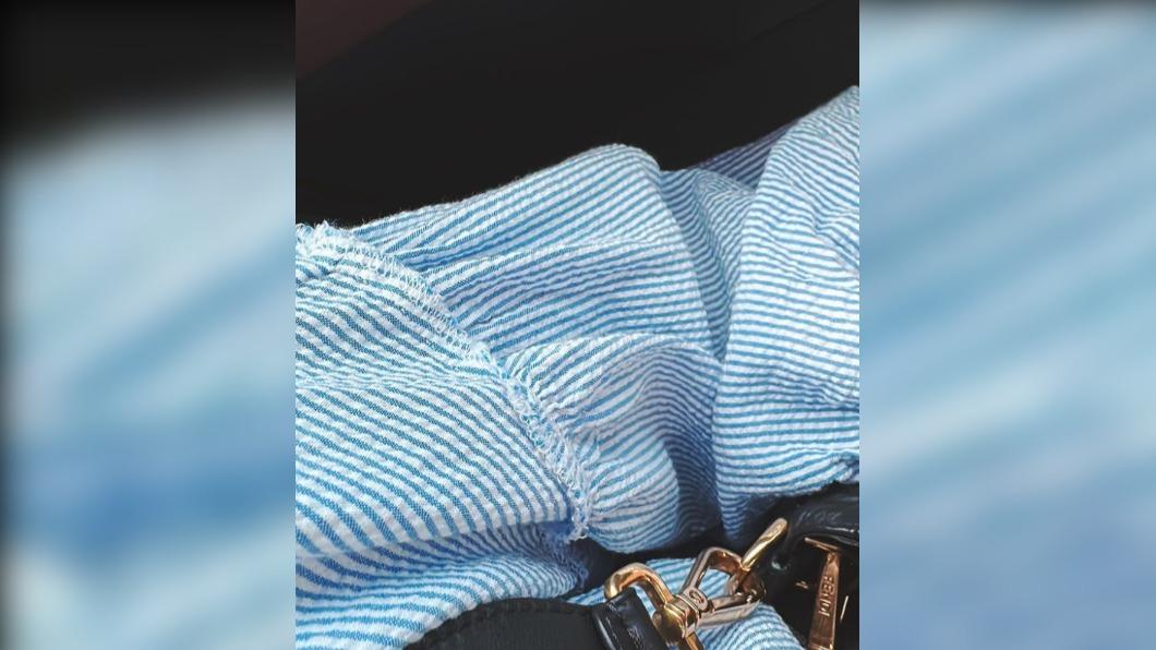 孟耿如衣服穿反被路人提醒。(圖 / 翻攝自@summer1991720 IG)