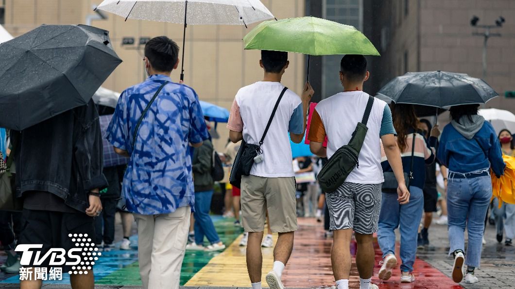 東北季風增強「雨襲3區」 週三回穩、下週末又陰雨
