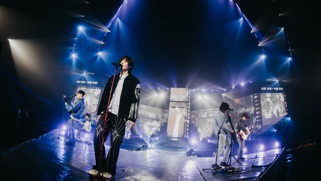 八三夭演唱會控台一度當機。（圖／KKLIVE提供）
