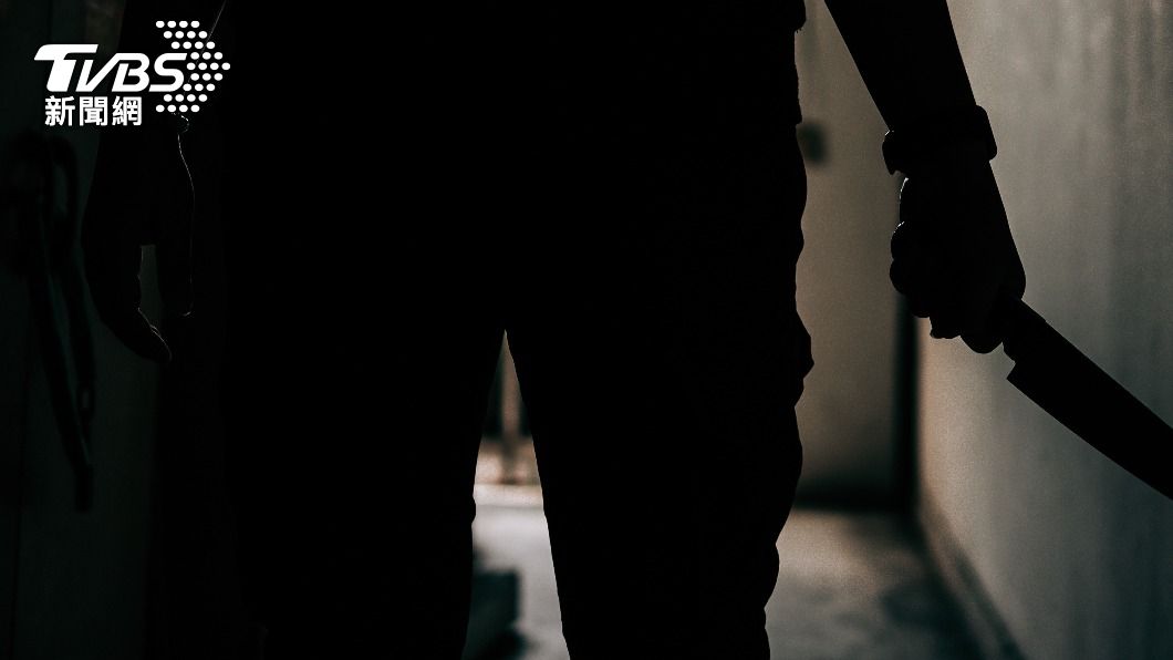 黃男持水果刀入室行兇但並未搶劫財物。(示意圖/Shutterstock達志影像)