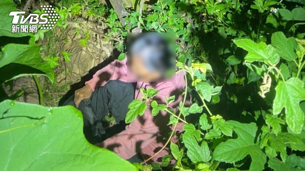 7旬失智婦桃園走失!警苦尋6小時池塘草叢尋獲滿身泥濘