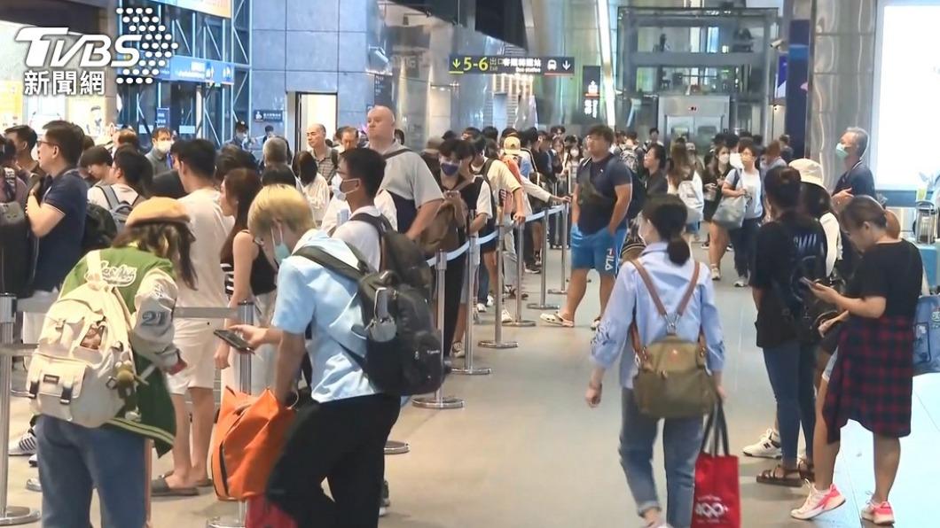 原PO離家半年終於返鄉。(示意圖,非當事人/TVBS資料畫面)