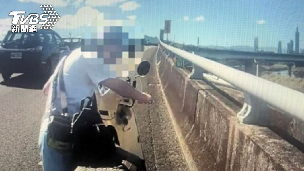 從內湖回松山！女騎士不熟路況「騎上國道」　警緊追攔人