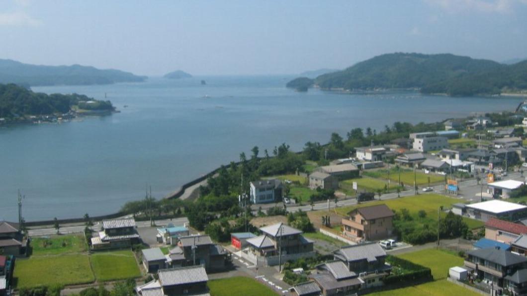 日本父子5人出門未歸太太急報案 警發現落海轎車與遺體