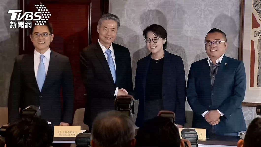 尊重民調初選!國民黨喊話藍白二會 討論「折衷方案」