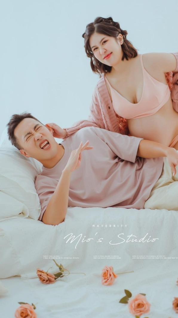 余祥銓和柔柔拍攝孕婦寫真。(圖/翻攝自余祥銓臉書)