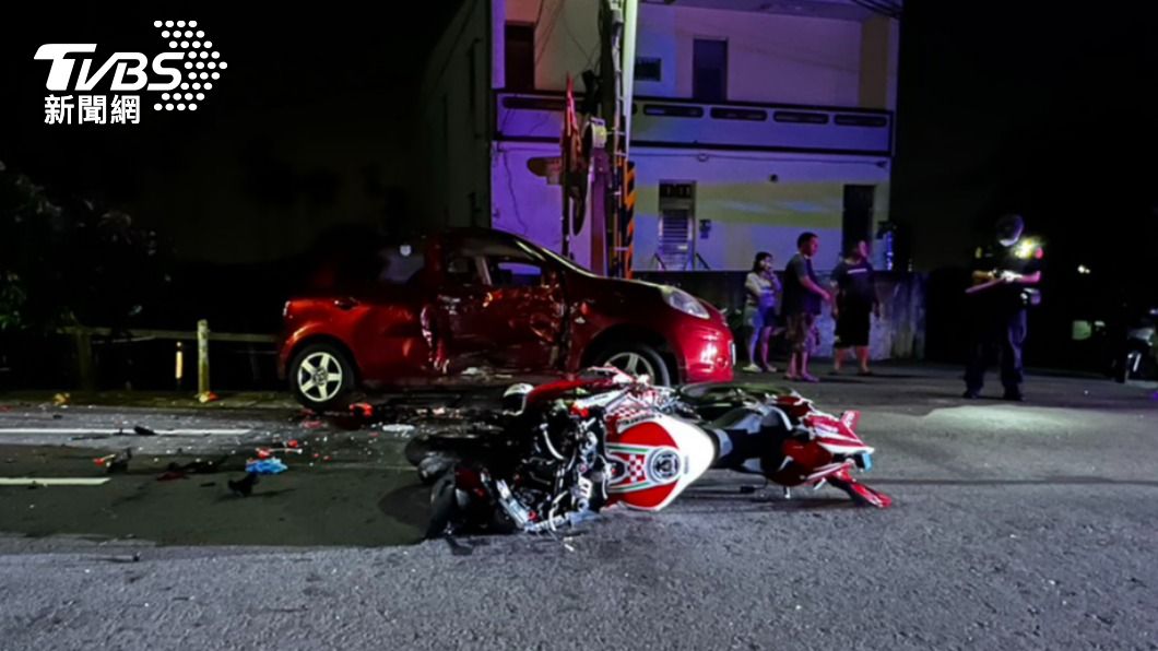 139線再傳憾事！轎車違規左轉撞飛重機　騎士到院前死亡