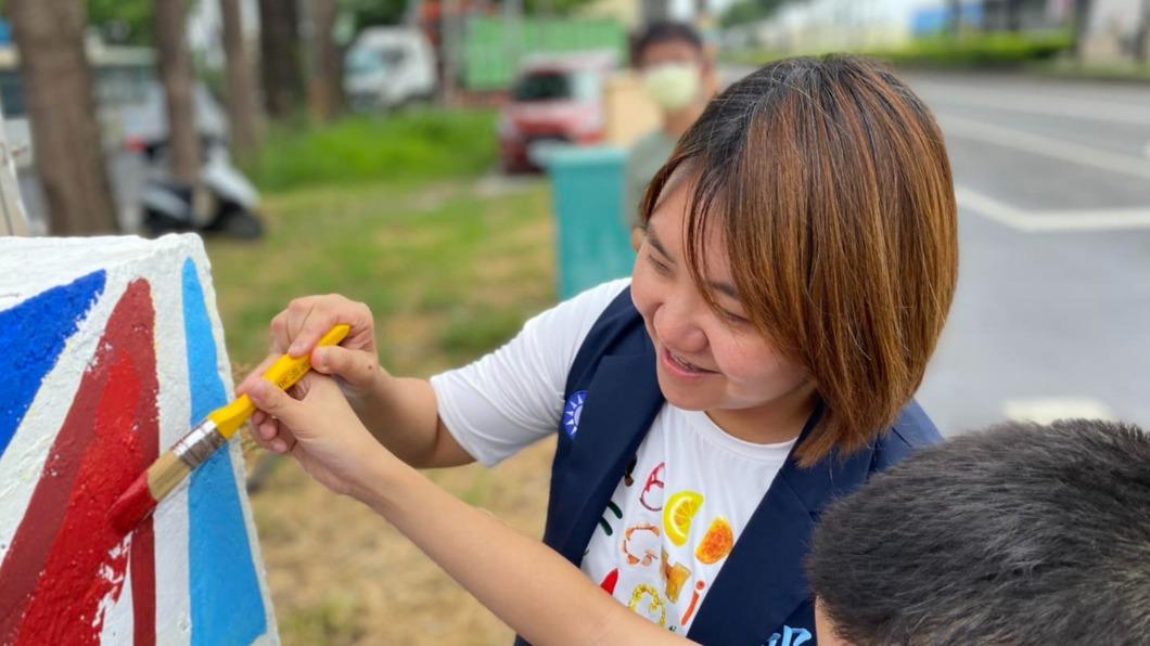 高雄高分院認為邱于軒已獲賠1元賠償金,不能再求償。(圖/邱于軒臉書)