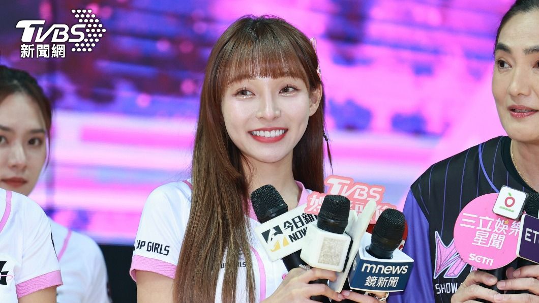 林襄肉色胸罩被出征!曝「願意全裸」 心疼經紀人遭批:罵我就好