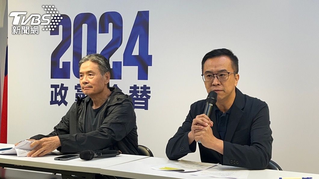 侯辦執行長金溥聰、發言人黃子哲。(圖/黃韋銓攝)