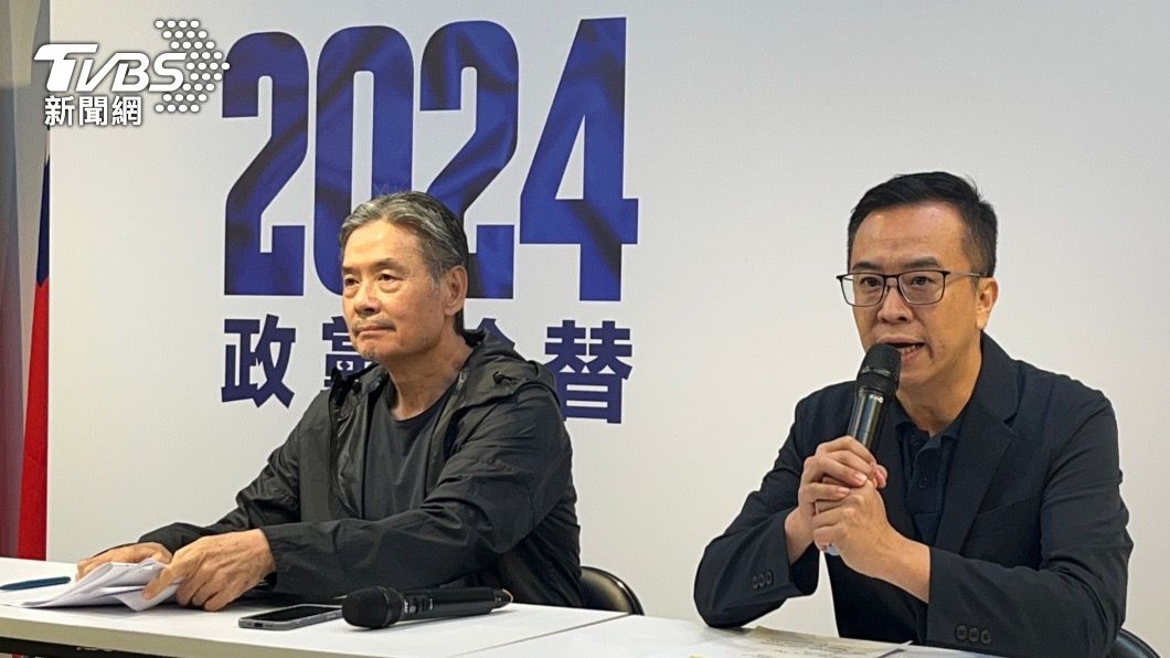 侯辦執行長金溥聰、發言人黃子哲。(圖/黃韋銓攝)
