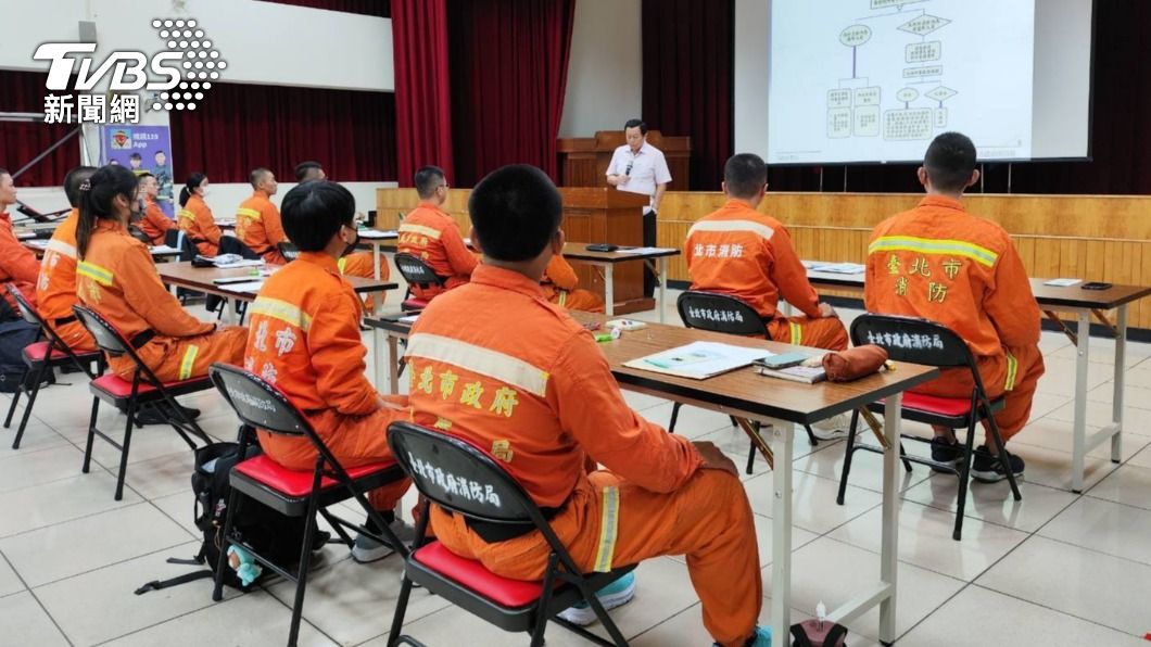 新血報到!台北市消防局新進16人員 盼成市民堅強後盾