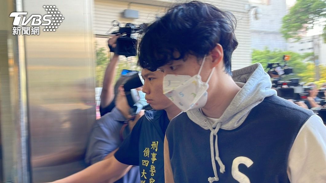 吳季穎相當配合檢警作為。(圖/潘建樺攝)
