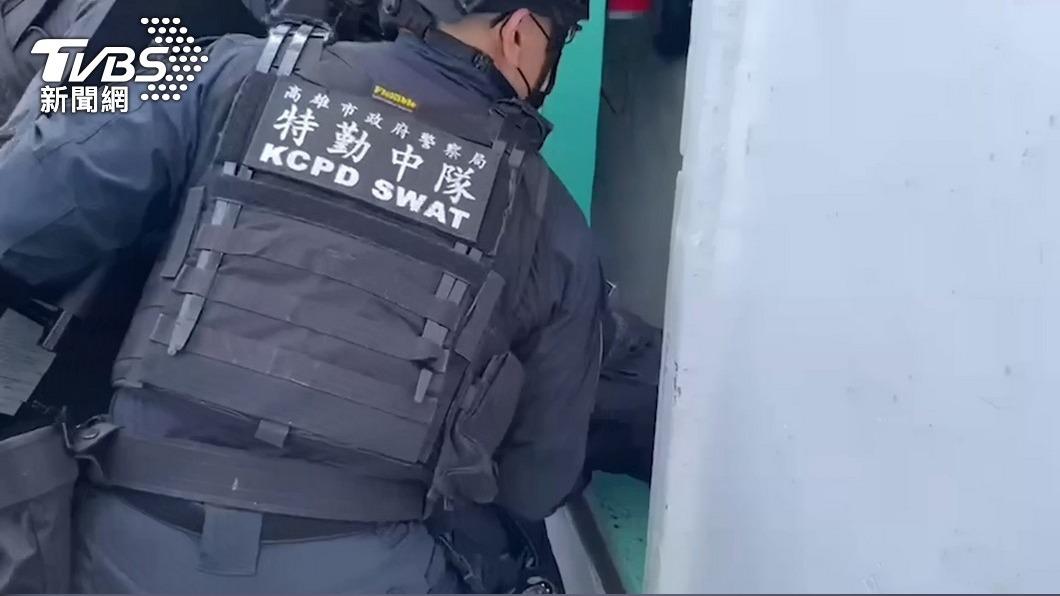 印尼籍漁工遭越籍陳男持漁刀砍殺致死。(圖/TVBS)