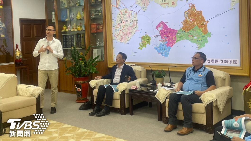 縣府將會提供相關資訊讓基金會與教會的關懷行動更加落實。（圖／TVBS）