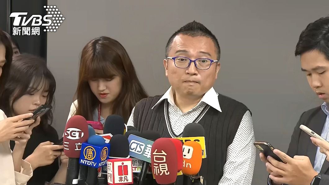 民進黨員協商藍白合 柯辦主任申請退黨