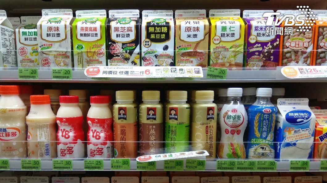內行分享,超商飲料常有特價。(示意圖/shutterstock 達志影像)