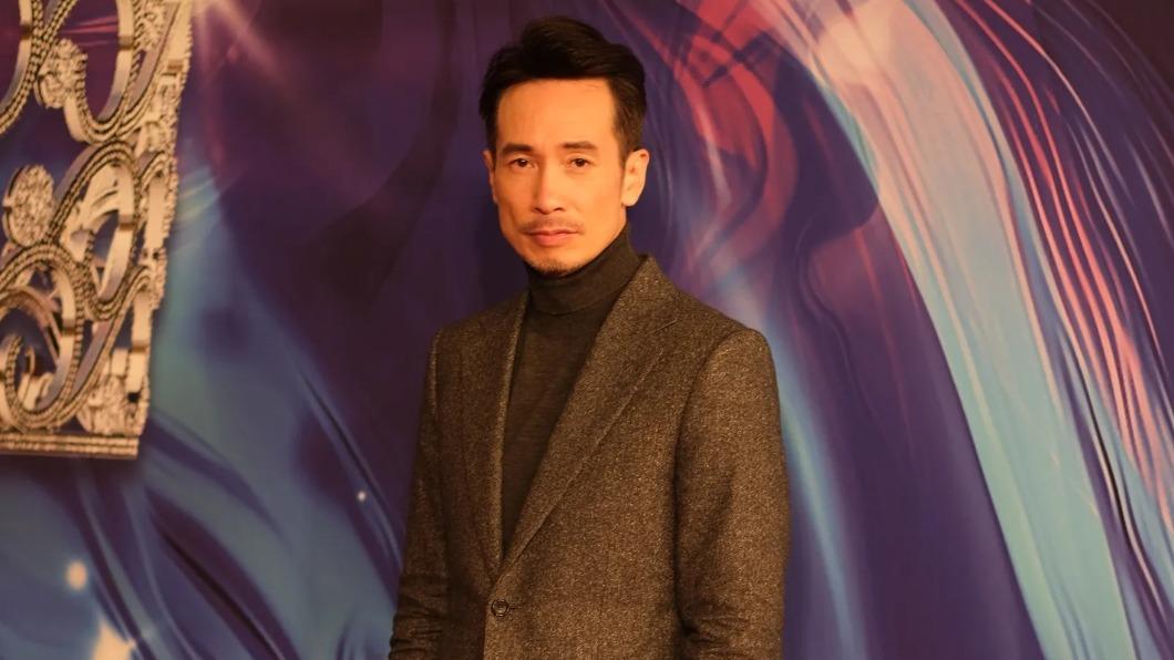 搭地鐵驚遇「超大咖明星夫妻」!網見1舉動激讚:好有教養