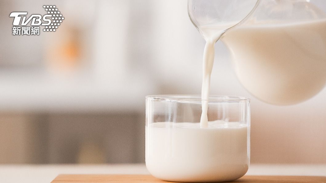 喝牛奶會致癌?醫揭「乳製品4大好處」打臉 反降低癌症發生率