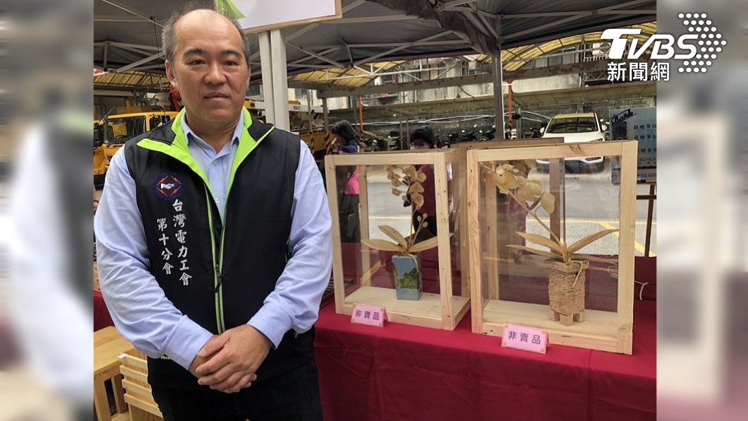 台電推循環經濟 廢木棧板變身蘭花藝術品