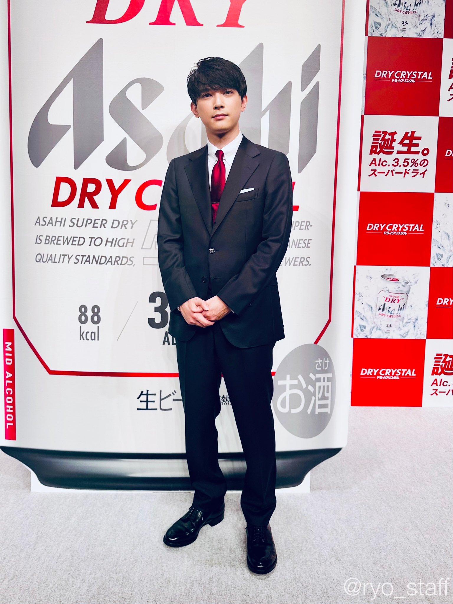 ASAHI啤酒才徹底切割傑尼斯,吉澤亮就接下代言。(圖/翻攝自吉澤亮推特)