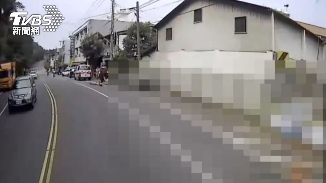 快訊/嘉義縣驚悚車禍!騎士自撞電線桿 重機起火慘死