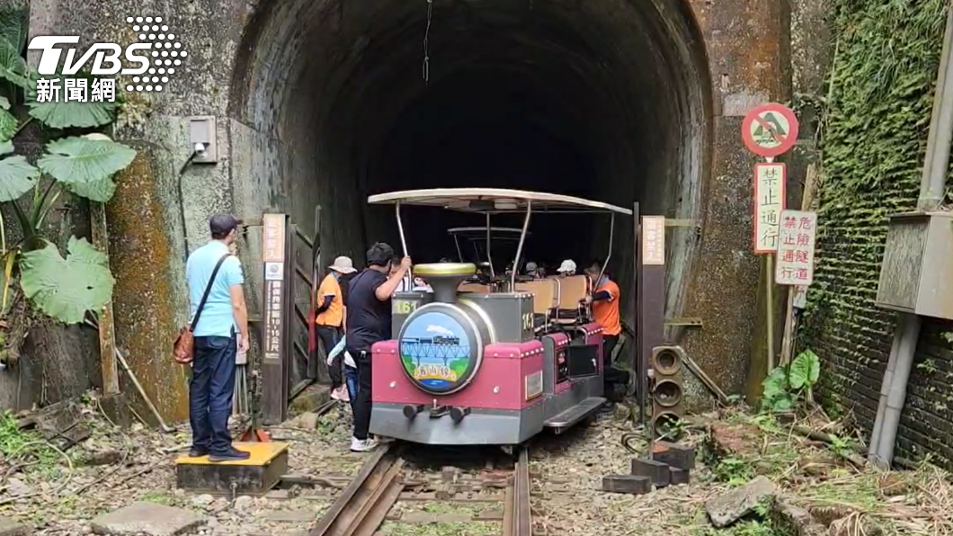 快訊/隧道閘門遇強風吹開 苗栗三義鐵道車撞到出軌