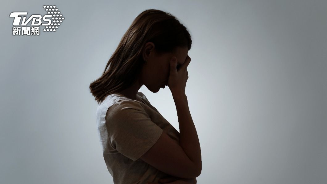 低調處理父喪…告別式「驚人一幕」 女兒瞬間淚崩:小看你了